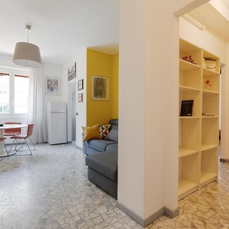 Apartment With Balcony - 50 M Far From M1 Pasteur Milan Exterior photo