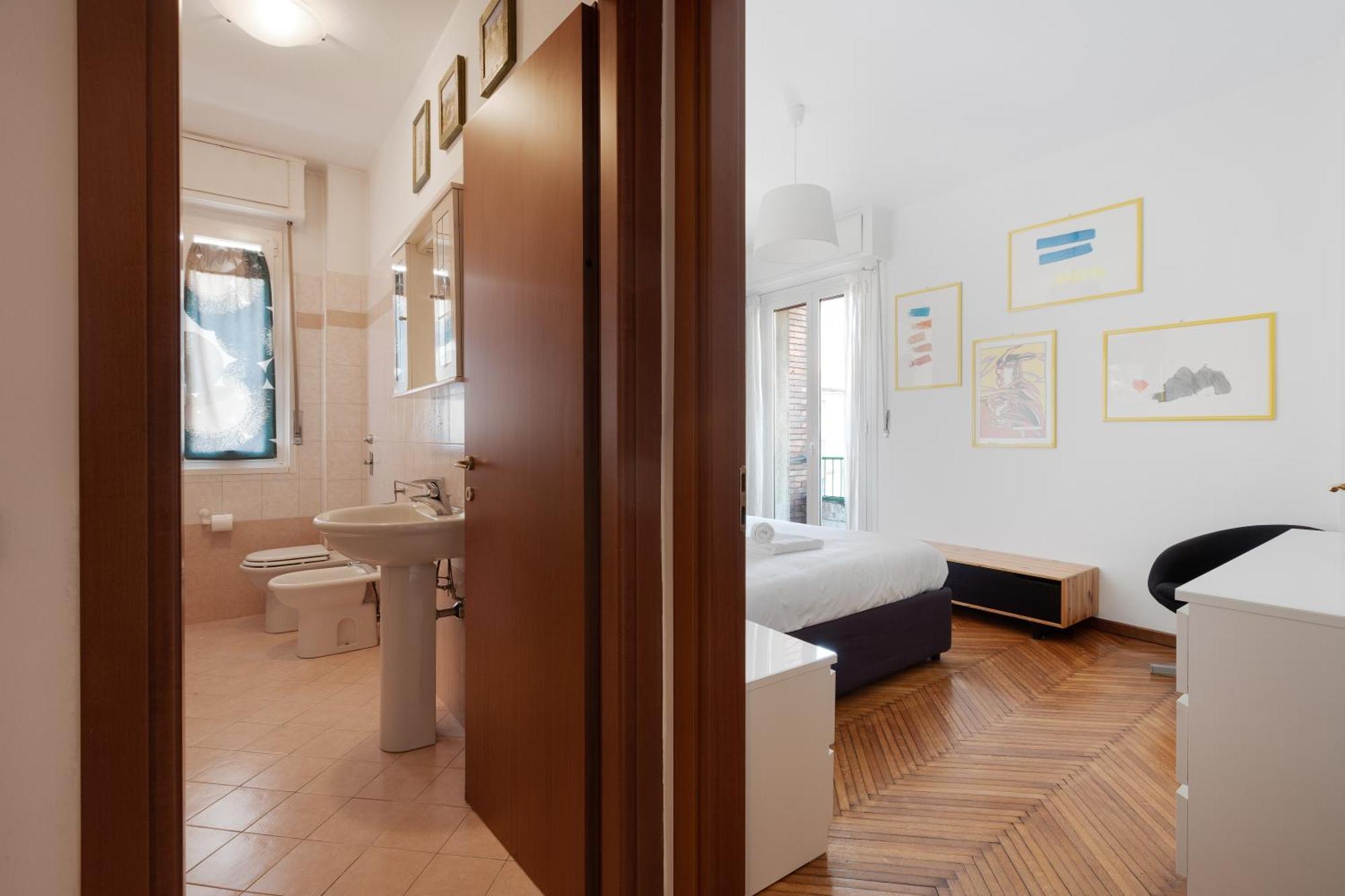 Apartment With Balcony - 50 M Far From M1 Pasteur Milan Exterior photo